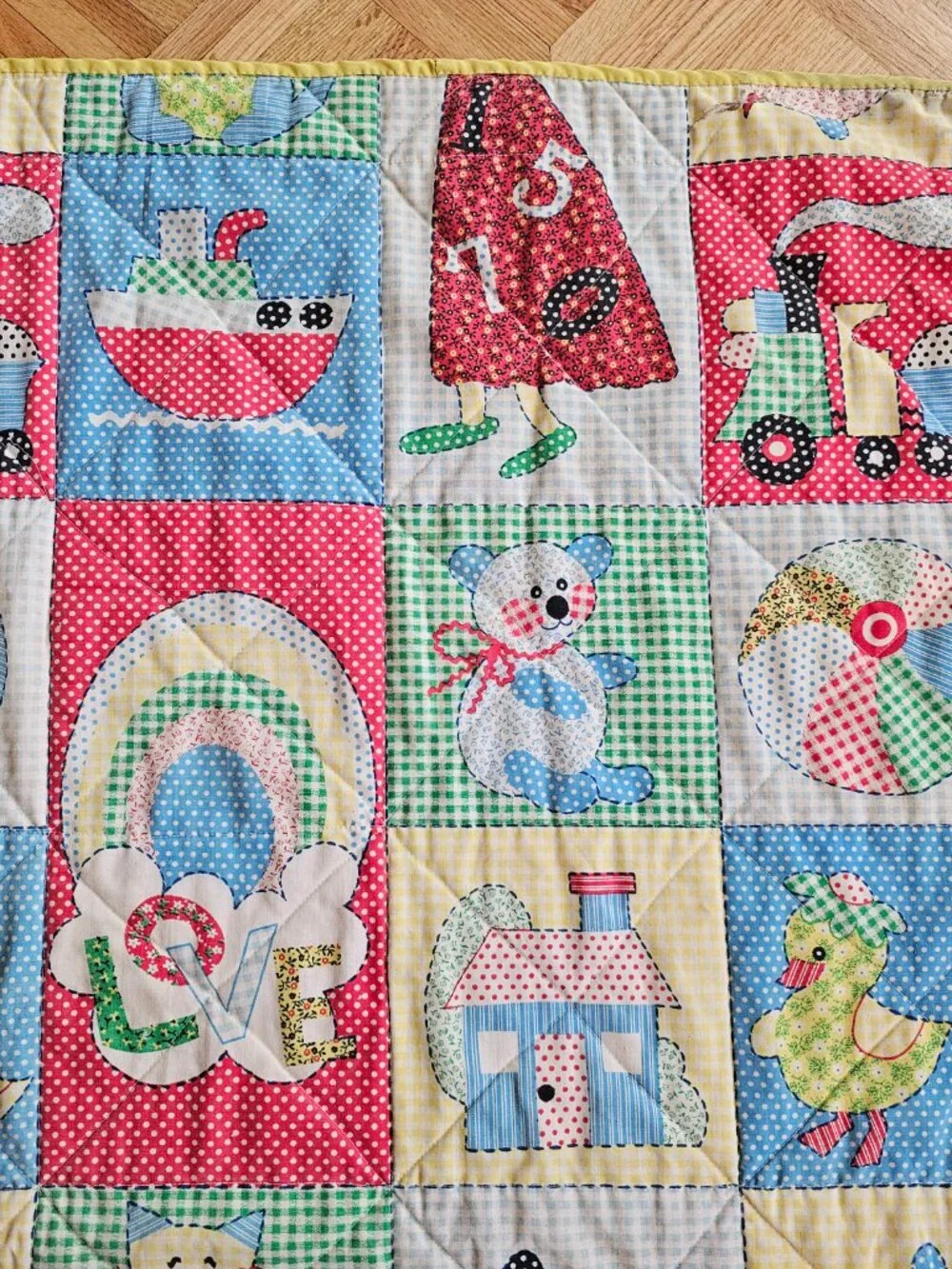 Vintage Handmade Baby Patchwork Quilt Primary Colors Red Yellow Duck 43.5